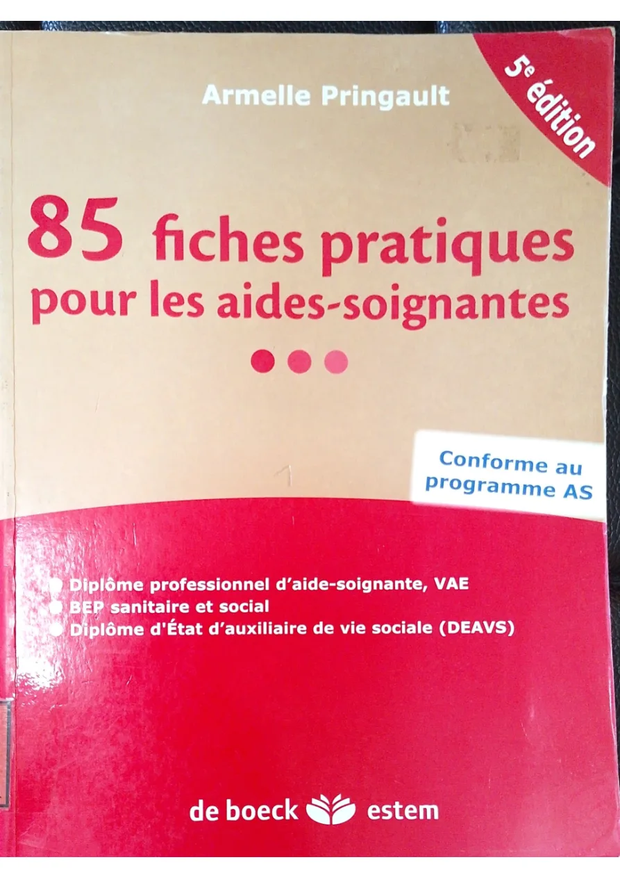 Couverture de 85 fiches pratiques pour les aides-soignantes